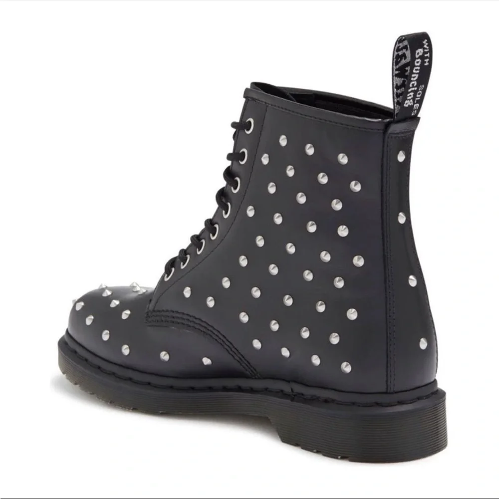 Dr. Martens Studded Combat Boots Size 5 - NEW IN BOX - Picture 2 of 8